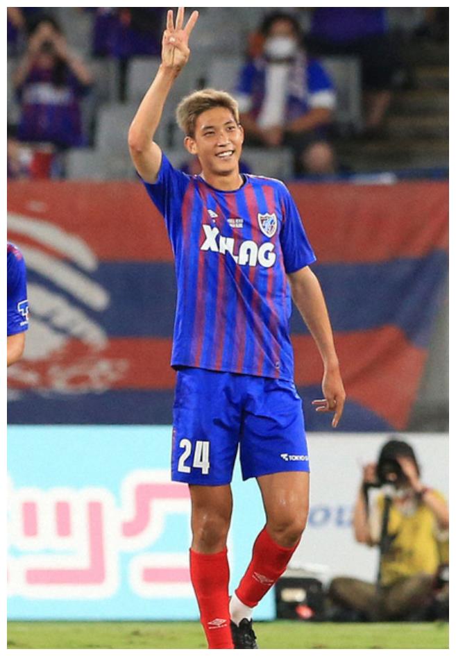 犹他爵士训练开放日，赛后内部沟通引欢呼，亚冠在即，年轻球员得到机会的简单介绍-九游体育